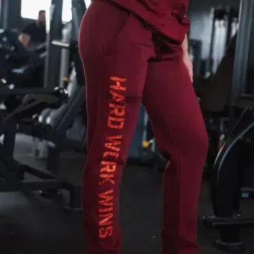Joggers - HARD WORK WINS Deep Red - Obrázek 4
