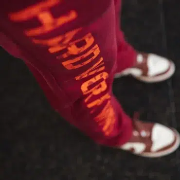 Joggers - HARD WORK WINS Deep Red - Obrázek 3