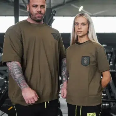 T-shirt - The Shield Tshirt in Olive