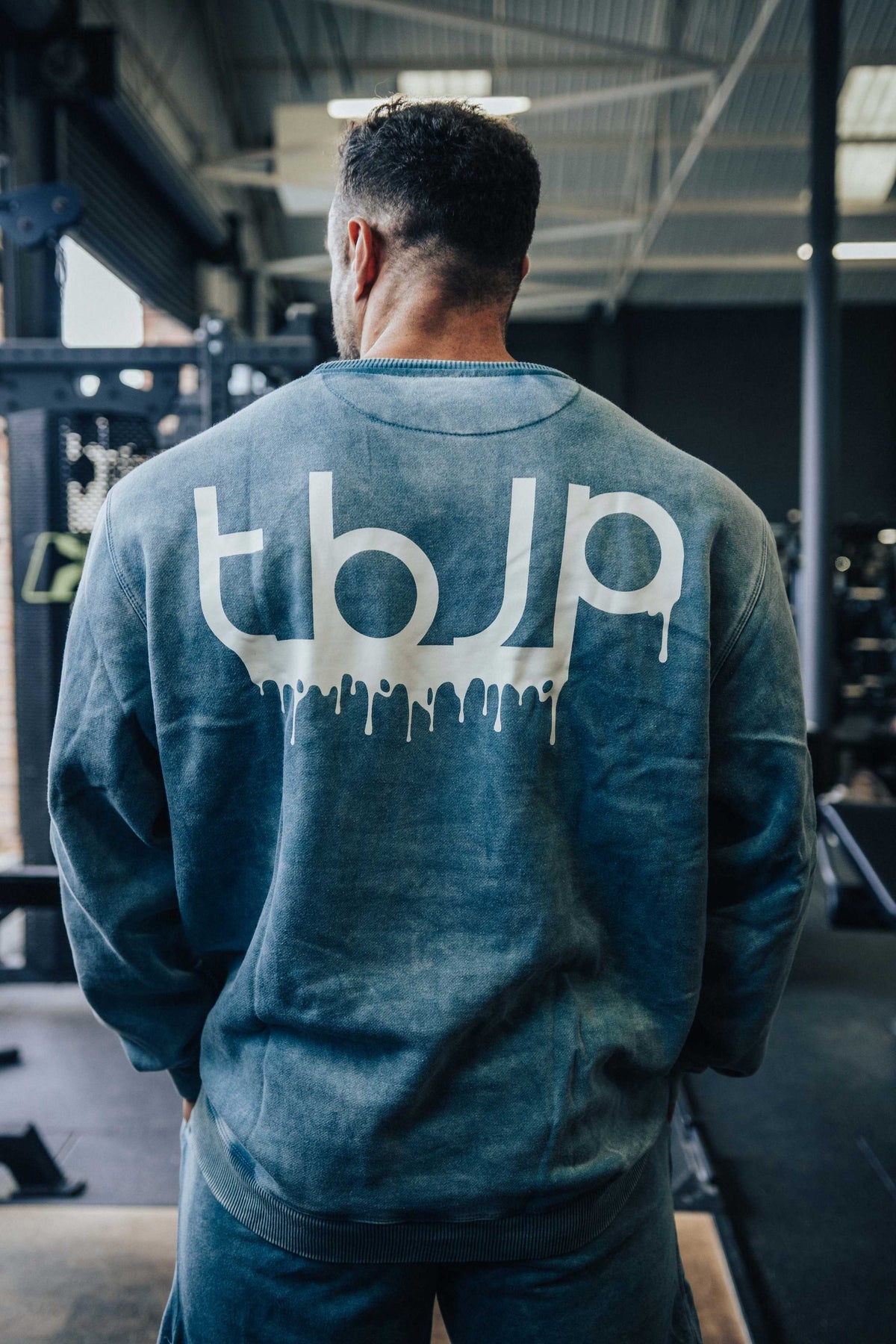 tbJP Drip Logo Sweater in Blue Green with Cream Logo - UTILITY01 - Obrázek 4