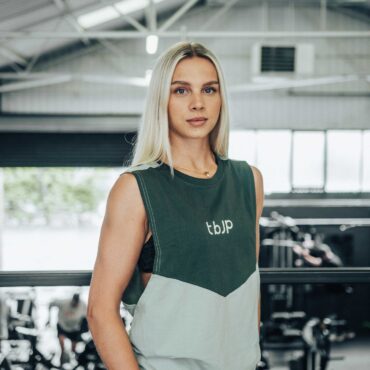 Sleeveless Tshirt Vest with vertical back stripe, in Sage & Pine - UTILITY01 - Obrázek 3