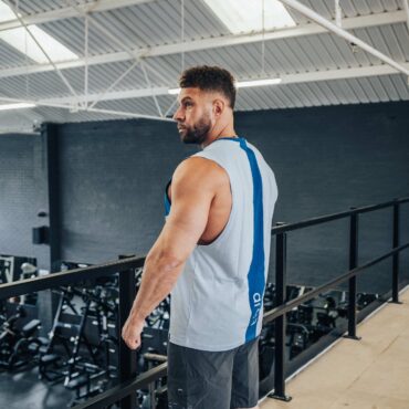 Sleeveless Vest with vertical back stripe, in Baby Blue & Electric Blue - UTILITY01 - Obrázek 5