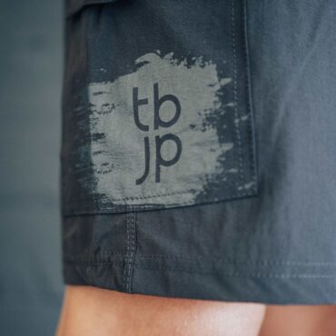 Alternativní pohled na Cargo Shorts with Pockets, in Dark Grey with Black detail - UTILITY01