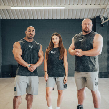 tbJP Drip Logo Vest in Black with a Light Grey Logo - UTILITY01 - Obrázek 4