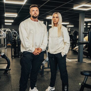 Alternativní pohled na Tapered Joggers with Drawstring cord cuffs in Black - UTILITY01